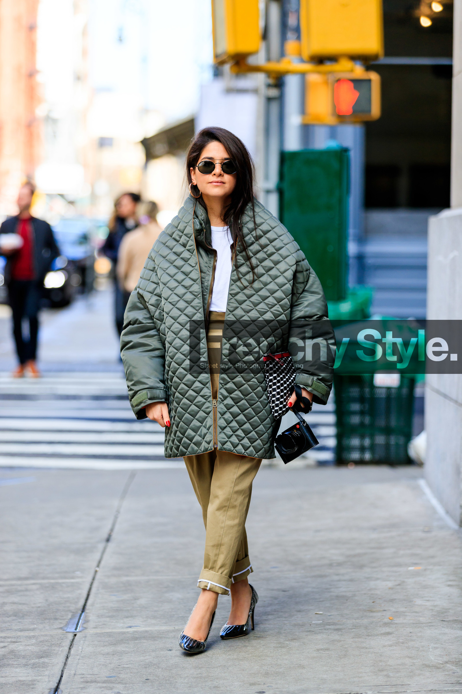 black shoes, camel pants, camera, checked, graphic bag, green jacket, high heels, jimmy choo, Lainy Hedaya, leather bag, leather shoes, off white, pierre hardy, plaid, printed bag, sunglasses, trousers, white t shirt, street style, jonathan paciullo, frenchystyle, NYFW, NEW YORK, AUTUMN WINTER 2019-2020, AW 19-20, FALL WINTER 2019-2020, FW 19-20, fashion week, FW, vertical, full length