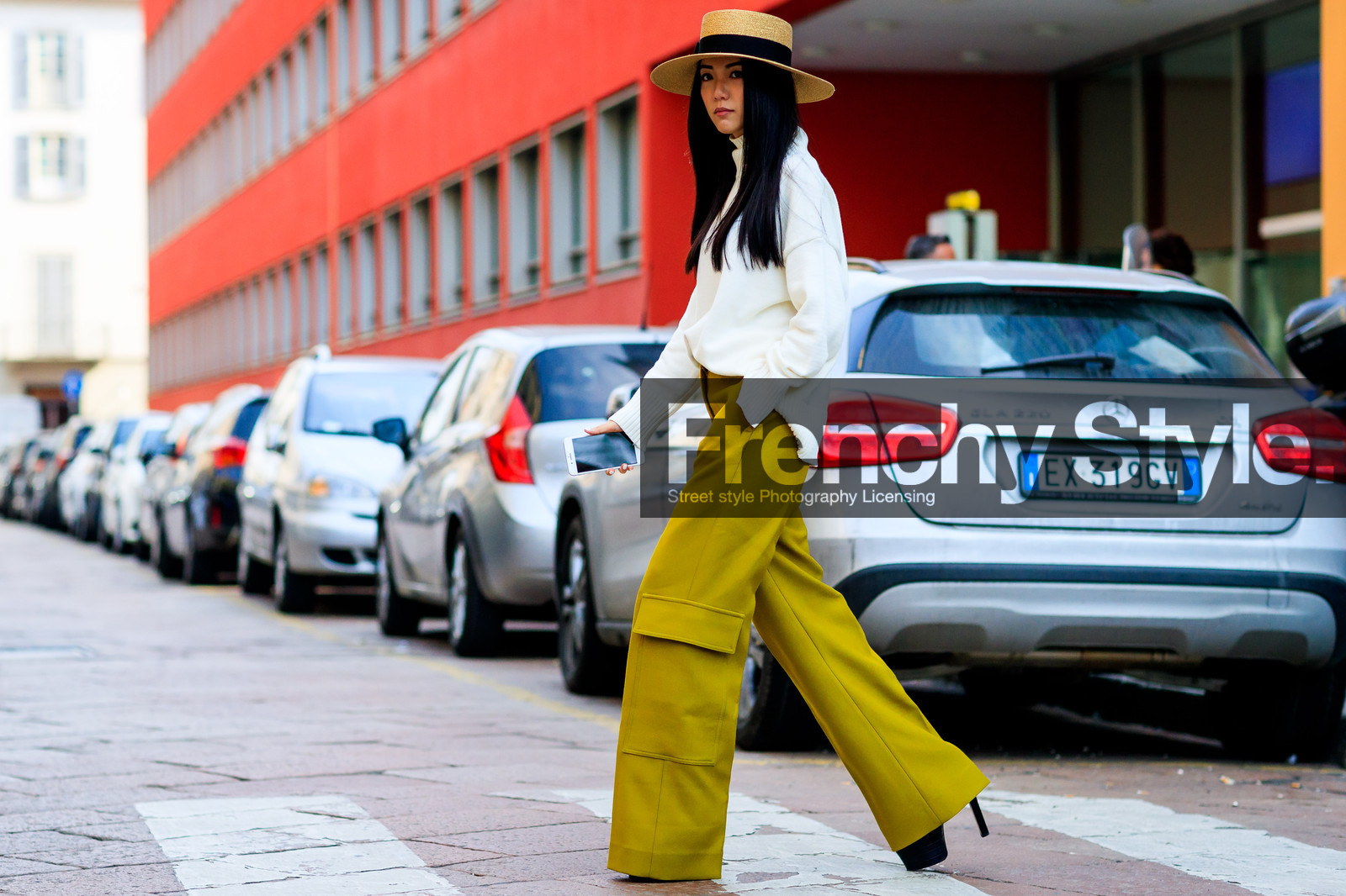 atmosphere details, AUTUMN WINTER 2017-2018, AW 17-18, FALL WINTER 2017-2018, fashion week, frenchystyle, full length, FW, FW 17-18, green pants, horizontal, jonathan paciullo, long hair, MFW, MILAN, straw hat, street style, trousers, tucked in, white knit, yellow pants, yoyo cao