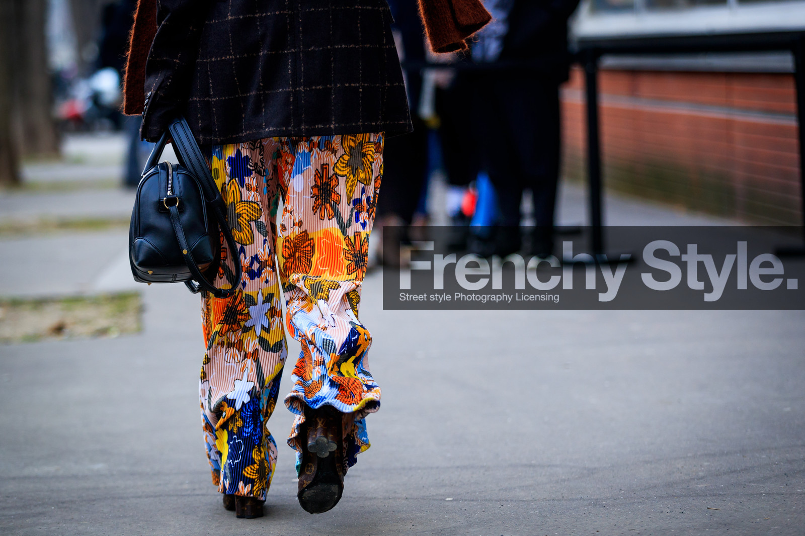 black bag, blazer, checked, floral, flowers, givenchy, graphic jacket, graphic pants, high heels, leather bag, leather shoes, louis vuitton, monogram, multicolor pants, plaid, printed jacket, printed pants, trousers, fashion week, frenchystyle, FW, jonathan paciullo, street style, PFW, PARIS, AUTUMN WINTER 2018-2019, FALL WINTER 2018-2019, FW 18-19, horizontal, atmosphere details