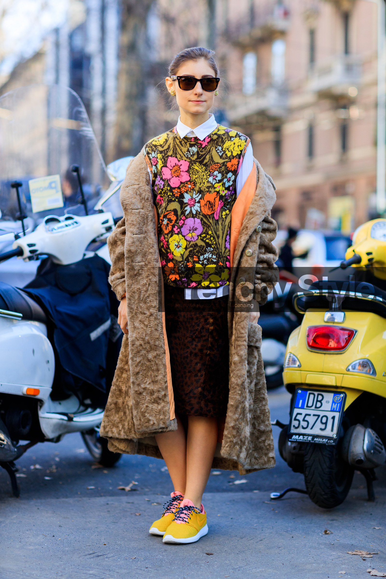 animal print, AUTUMN WINTER 2017-2018, AW 17-18, brown coat, brown fur, brown skirt, FALL WINTER 2017-2018, fashion week, floral, flower, frenchystyle, full length, Fur coat, fur skirt, FW, FW 17-18, jenny walton, jonathan paciullo, leather shoes, leopard print, MFW, MILAN, multicolor sweater, nike, printed skirt, printed sweater, sleeveless, street style, sunglasses, vertical, white shirt, yellow sneakers