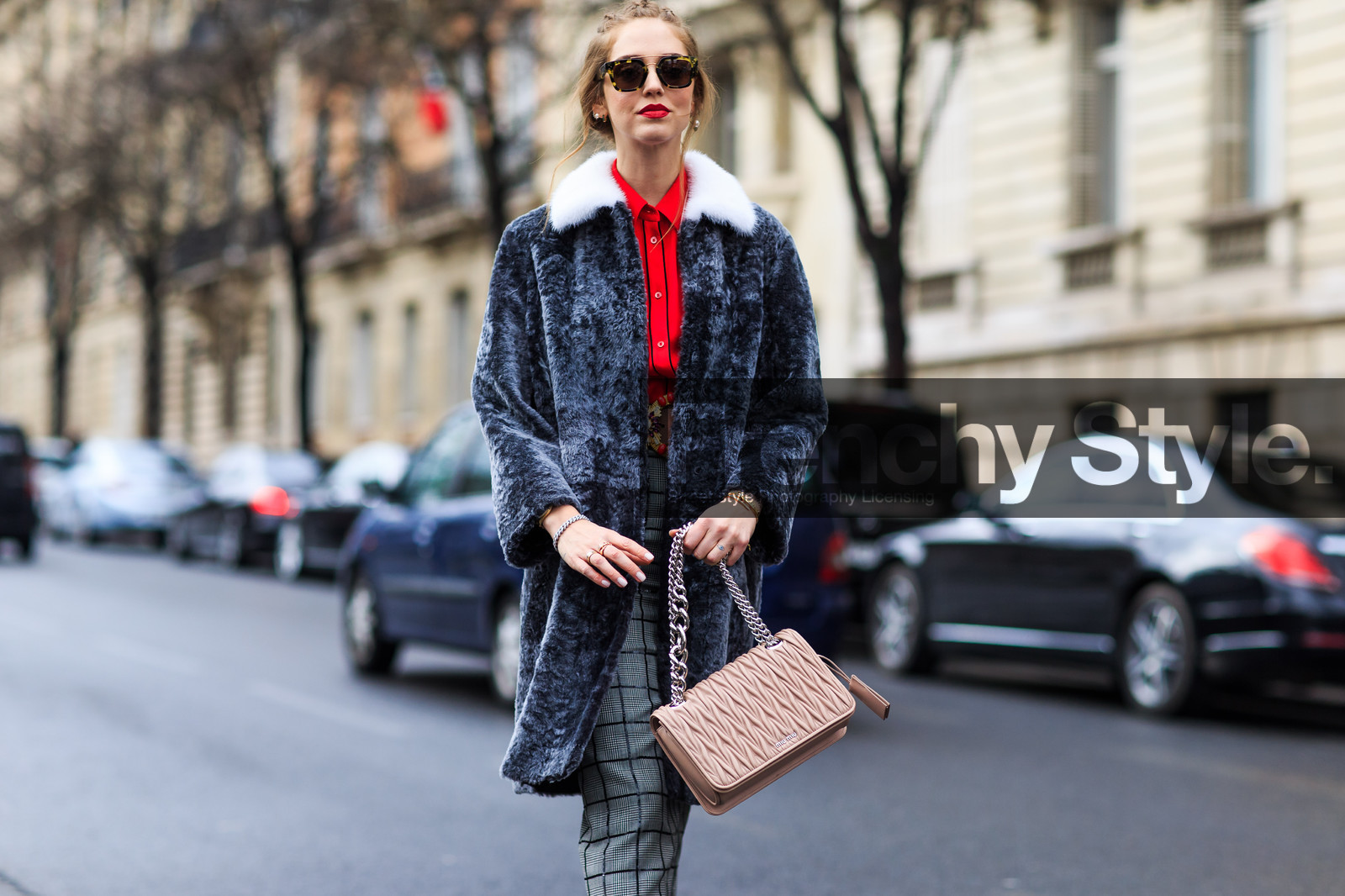 atmosphere details, AUTUMN WINTER 2016-2017, AW 16-17, beige bag, brown belt, CCHIA, chiara ferragni, detail, FALL WINTER 2016-2017, fashion week, frenchystyle, fur coat, FW, FW 16-17, graphic skirt, grey coat, grey fur, grey skirt, high heels, horizontal, jonathan paciullo, leather bag, leather belt, leather shoes, miu miu, PARIS, PFW, plaid, printed skirt, red lips, red shirt, street style, striped skirt, sunglasses, white shoes