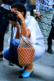 atmosphere details, blue denim, blue shoes, brown bag, camera, denim pants, detail, fashion week, frenchystyle, FW, high heels, jeans, jonathan paciullo, leather bag, leather shoes, net shopper, NEW YORK, NYFW, SPRING SUMMER 2018, SS 18, street style, tamu mcpherson, trousers, turquoise, vertical, white shirt
