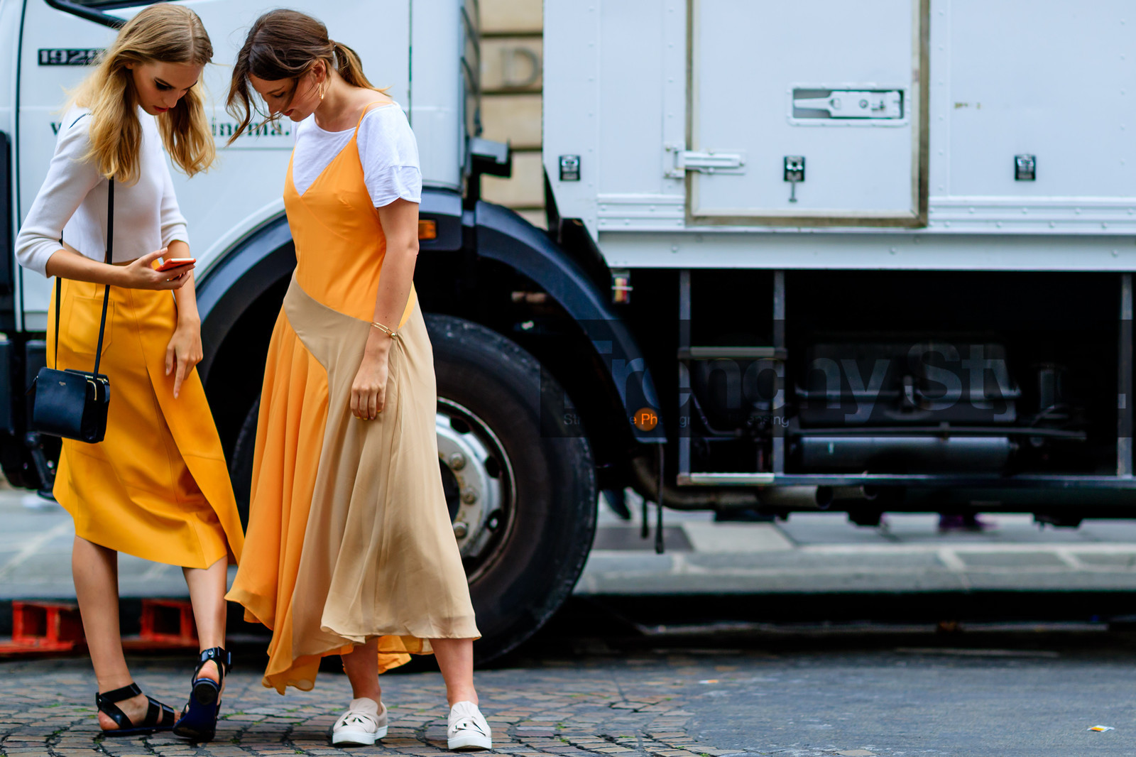asymetric, atmosphere details, AUTUMN WINTER 2016-2017, AW 16-17, beige slippers, black bag, black sandals, FALL WINTER 2016-2017, fashion week, frenchystyle, full length, FW, FW 16-17, graphic dress, HAUTE COUTURE, horizontal, jonathan paciullo, leather bag, leather shoes, MENSWEAR, model, orange dress, orange skirt, PARIS, PFW, printed dress, street style, Vanessa Axente, varnished leather shoes, white sweater, white t shirt, white top, yellow dress, yellow skirt