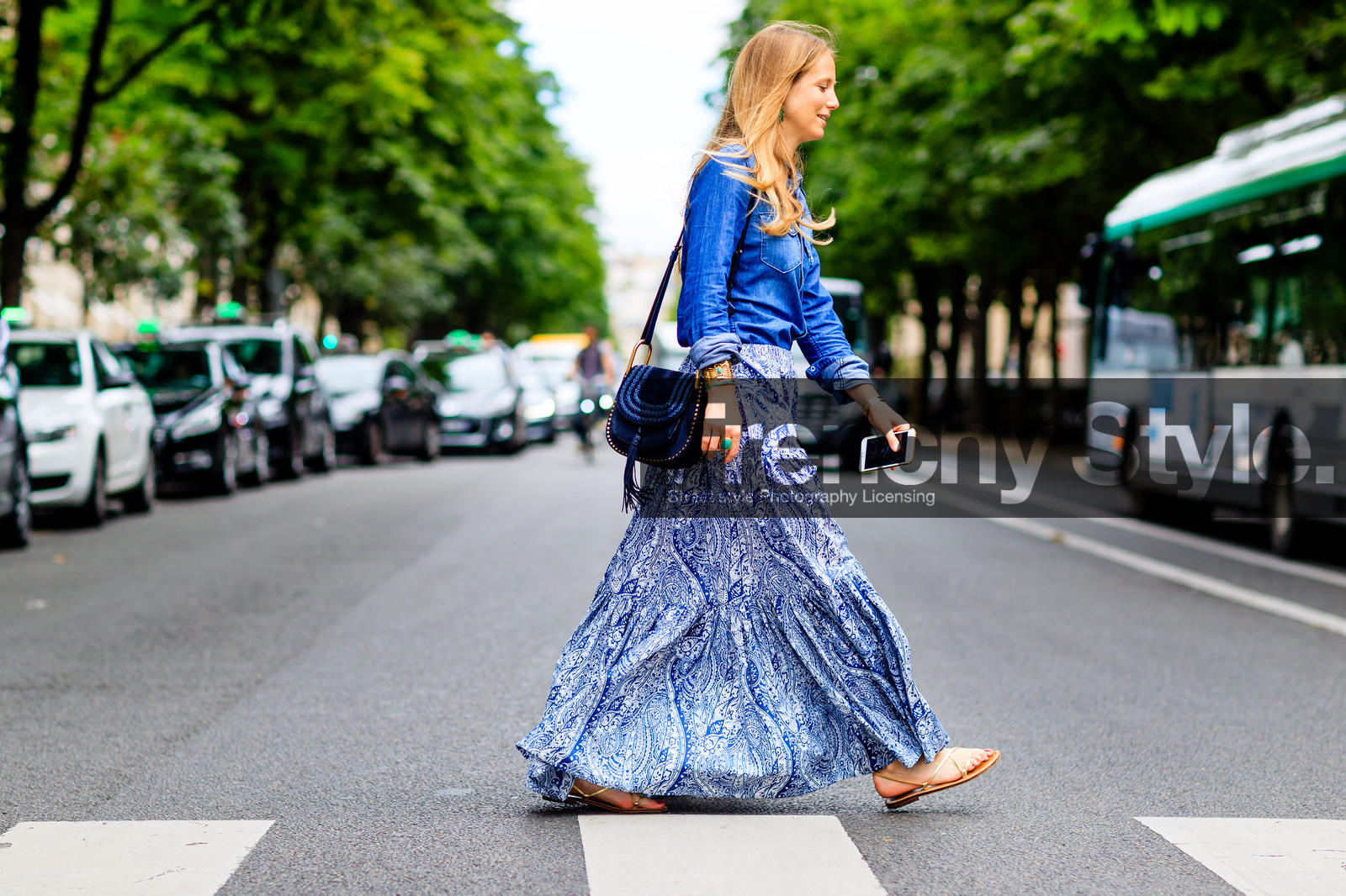 atmosphere details, AUTUMN WINTER 2016-2017, AW 16-17, blue bag, blue denim, blue skirt, bracelet, chloe, denim shirt, FALL WINTER 2016-2017, fashion week, frenchystyle, fringes, full length, FW, FW 16-17, golden jewelry, HAUTE COUTURE, horizontal, jennifer neyt, jonathan paciullo, long skirt, MENSWEAR, PARIS, PFW, pompons, printed skirt, street style, suede bag