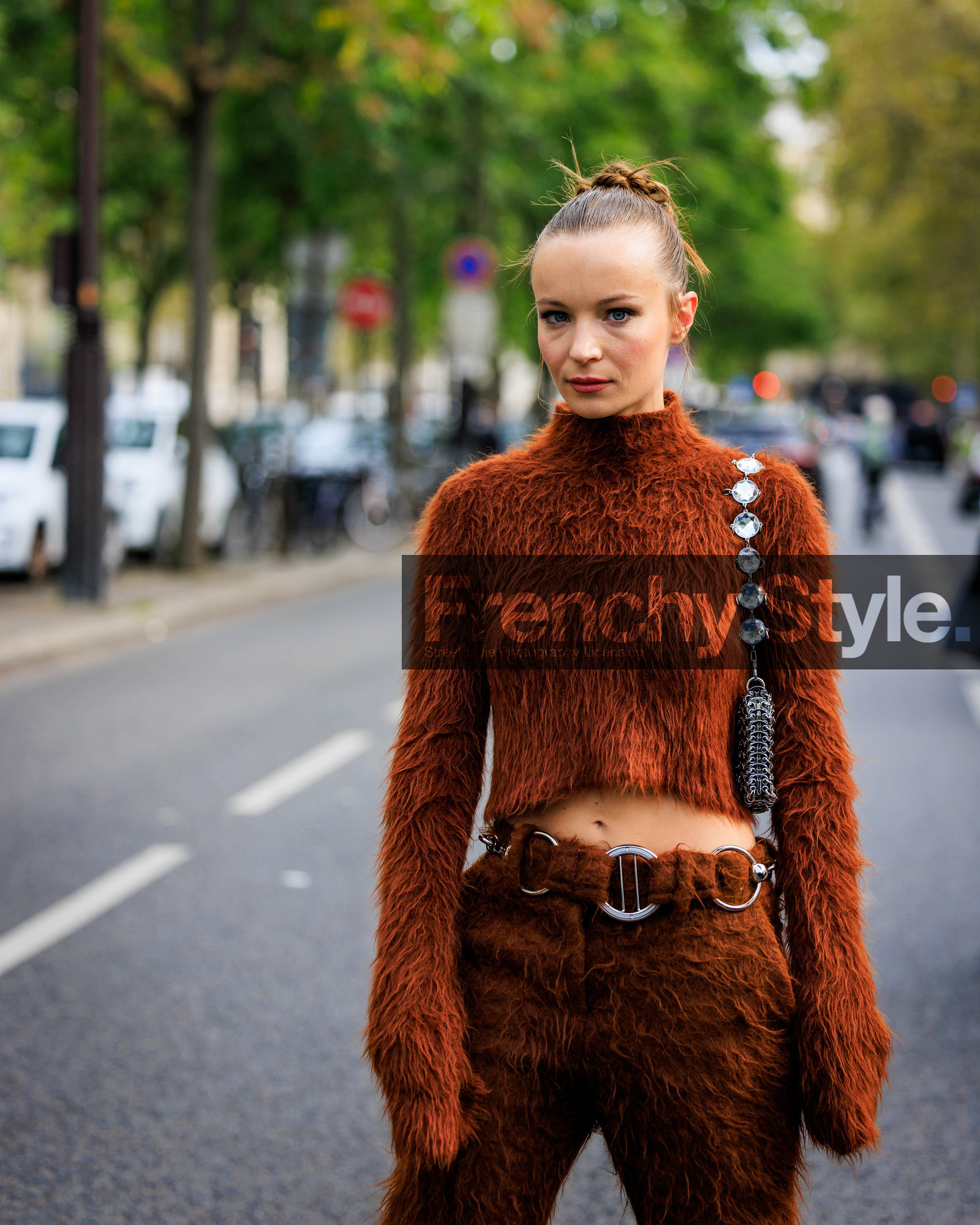 fashion week, frenchystyle, FW, jonathan paciullo, street style, PARIS, PFW, SPRING SUMMER 2024, SS 24, vertical, atmosphere details, detail
