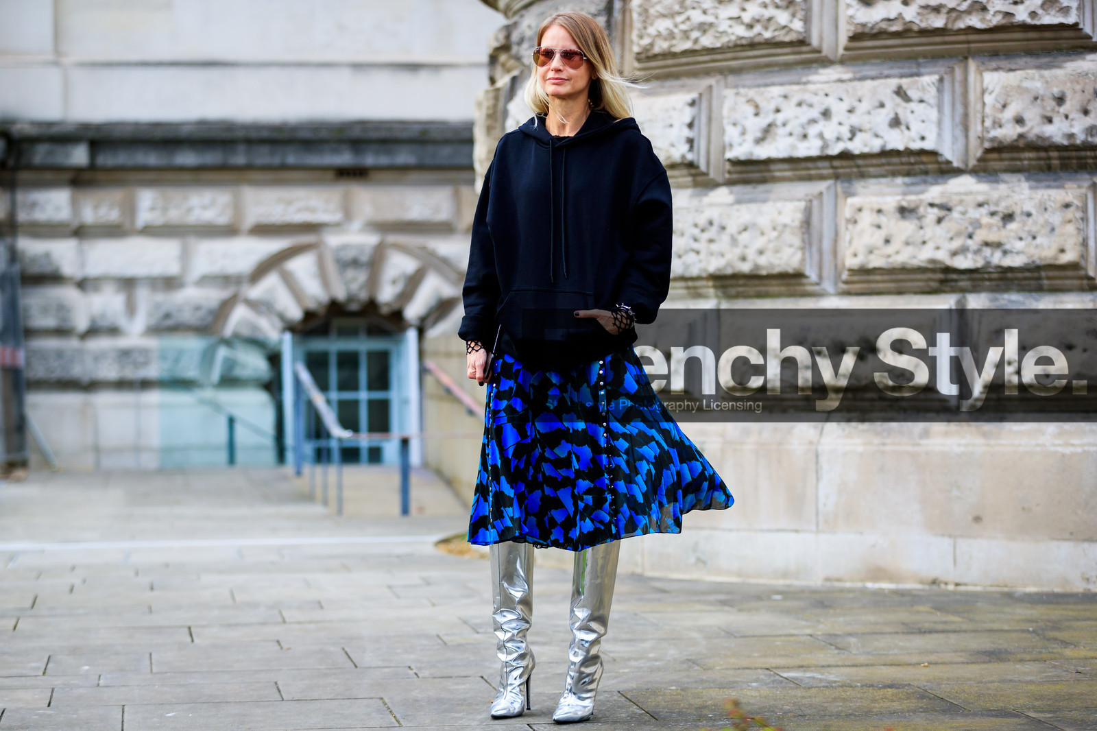 atmosphere details, AUTUMN WINTER 2017-2018, AW 17-18, black sweater, blue skirt, FALL WINTER 2017-2018, fashion week, frenchystyle, full length, FW, FW 17-18, high boots, high heels, holli rogers, hoodie, horizontal, jonathan paciullo, leather shoes, LFW, LONDON, printed skirt, shiny boots, silver shoes, street style, sunglasses
