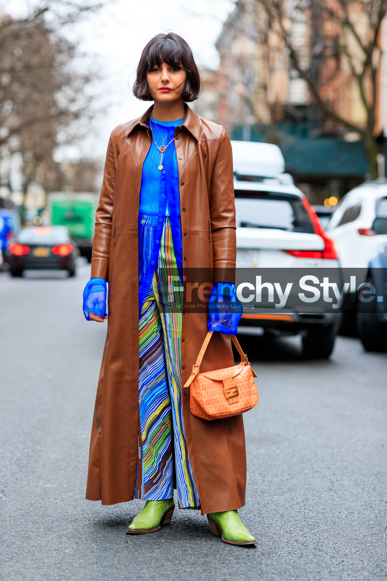 blue pants, blue shirt, brown coat, carola bernard, fendi, geometric, graphic bag, graphic pants, green boots, high heels, leather bag, leather coat, leather shoes, monogram, orange bag, printed bag, printed pants, striped pants, trousers, frenchystyle, jonathan paciullo, street style, NYFW, NEW YORK, AUTUMN WINTER 2019-2020, AW 19-20, FALL WINTER 2019-2020, FW 19-20, fashion week, FW, vertical, full length