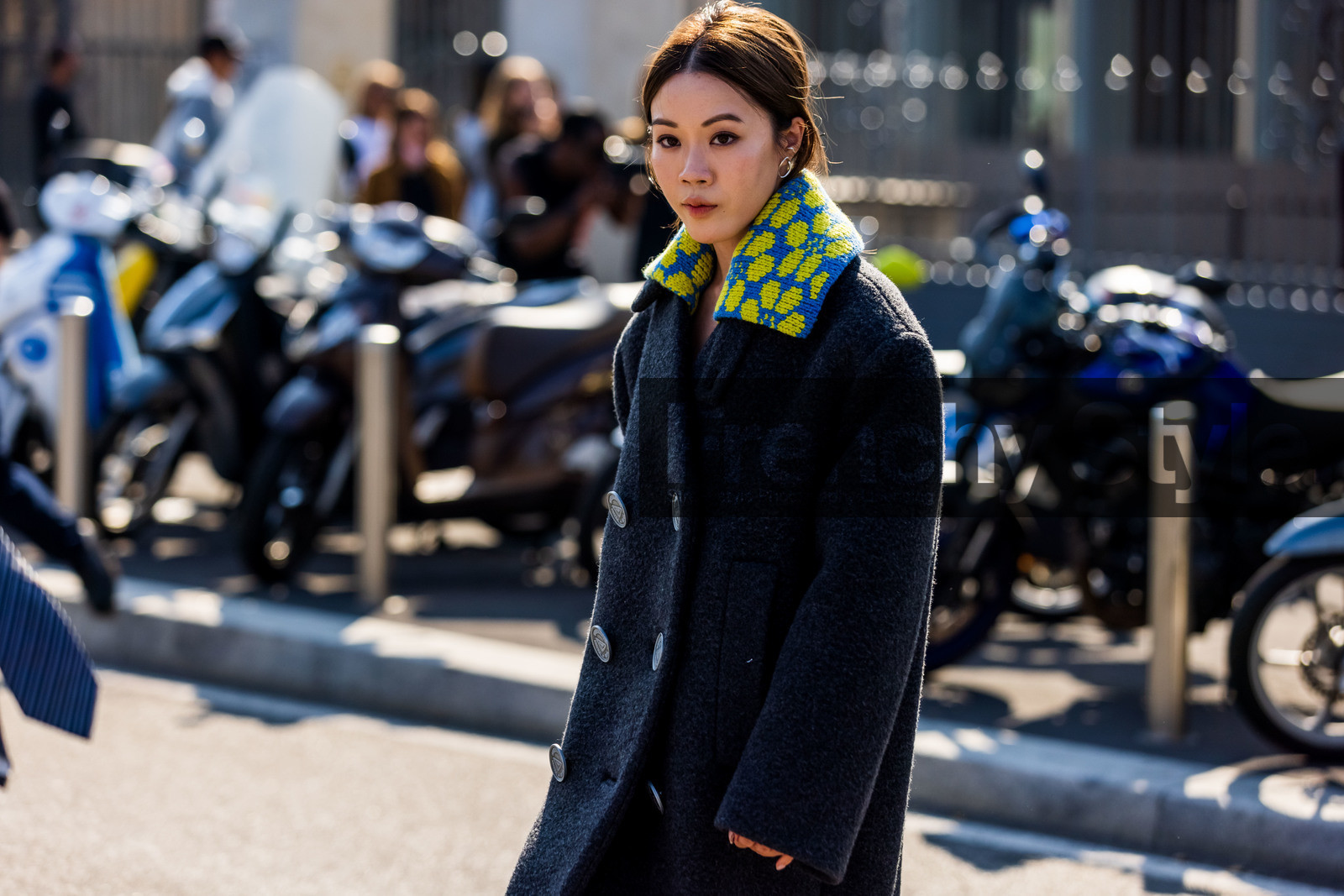 balck coat, blue knit, coat, flower, flower print, prada look, print, printed knit, wool coat, fashion week, frenchystyle, FW, jonathan paciullo, street style, SPRING SUMMER 2022, SS 22, MFW, MILAN, atmosphere details, horizontal