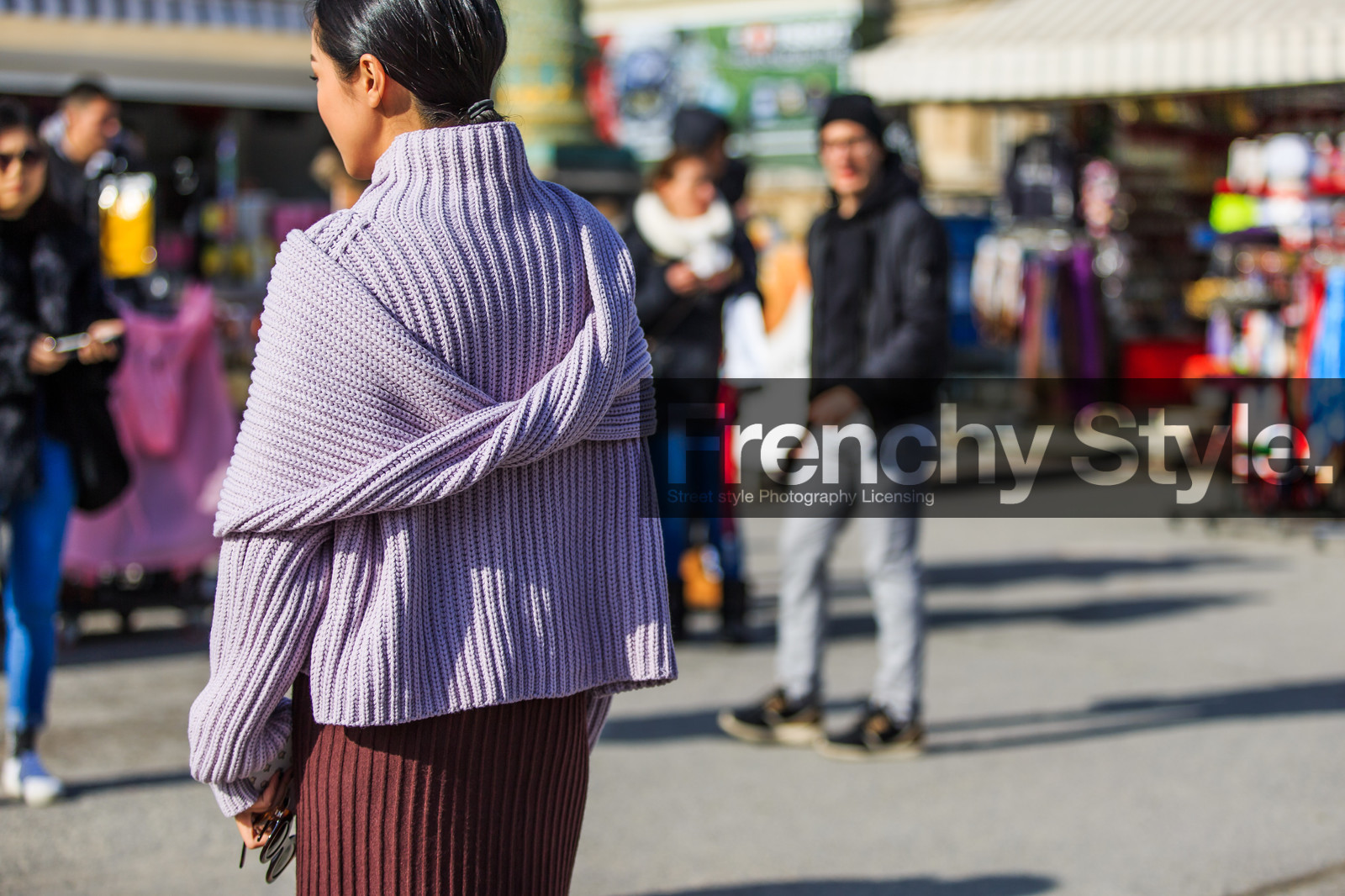 atmosphere details, AUTUMN WINTER 2016-2017, AW 16-17, brown skirt, detail, FALL WINTER 2016-2017, fashion week, frenchystyle, FW, FW 16-17, horizontal, jonathan paciullo, PARIS, PFW, purple sweater, street style, yoyo cao