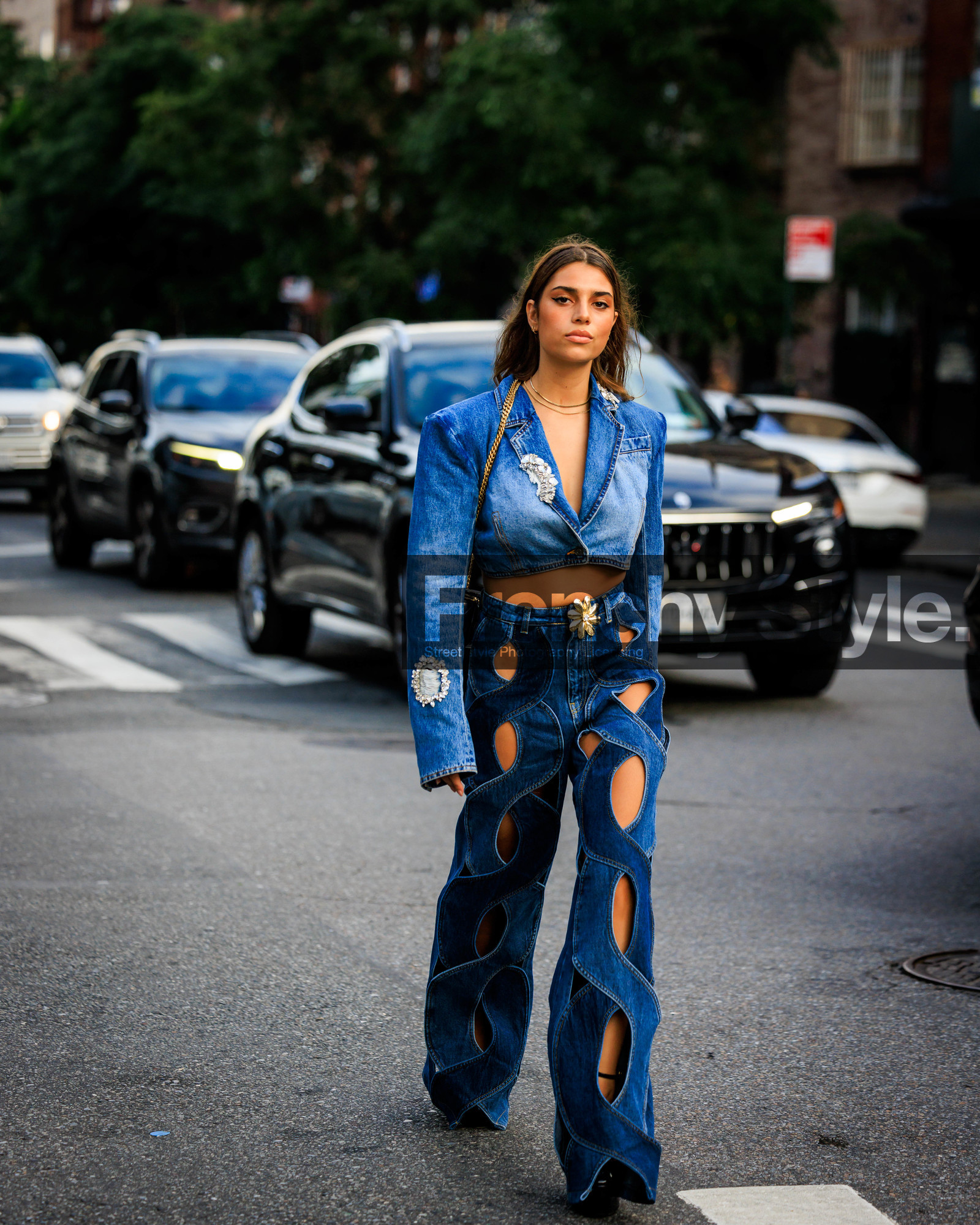 jonathan paciullo, FW, frenchystyle, fashion week, street style, vertical, detail, atmosphere details, NEW YORK, NYFW, SPRING SUMMER 2024, SS 24