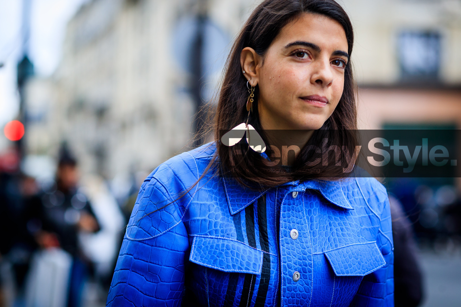 atmosphere details, AUTUMN WINTER 2017-2018, AW 17-18, blue coat, detail, earrings, FALL WINTER 2017-2018, fashion week, frenchystyle, FW, FW 17-18, giorgia tal, horizontal, jonathan paciullo, leather coat, PARIS, PFW, street style