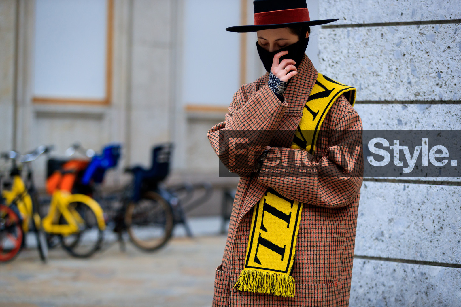 black hat, black turtleneck, brown coat, checked, graphic jacket, plaid, printed jacket, printed scarf, yellow scarf, fashion week, frenchystyle, FW, jonathan paciullo, street style, MFW, MILAN, AUTUMN WINTER 2018-2019, FALL WINTER 2018-2019, FW 18-19, horizontal, atmosphere details