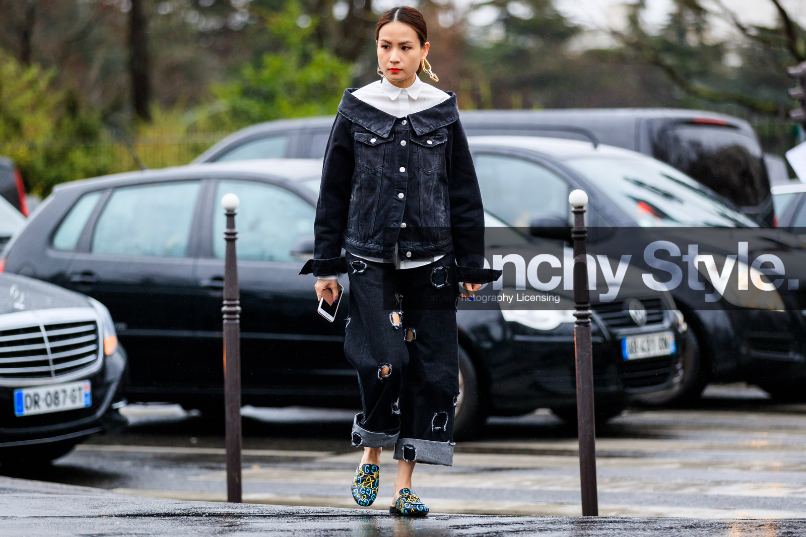 atmosphere details, AUTUMN WINTER 2017-2018, AW 17-18, black denim, black jacket, denim jacket, denim pants, earrings, FALL WINTER 2017-2018, fashion week, frenchystyle, full length, FW, FW 17-18, gucci, horizontal, jeans, jonathan paciullo, leather shoes, PARIS, PFW, street style, trousers, white shirt