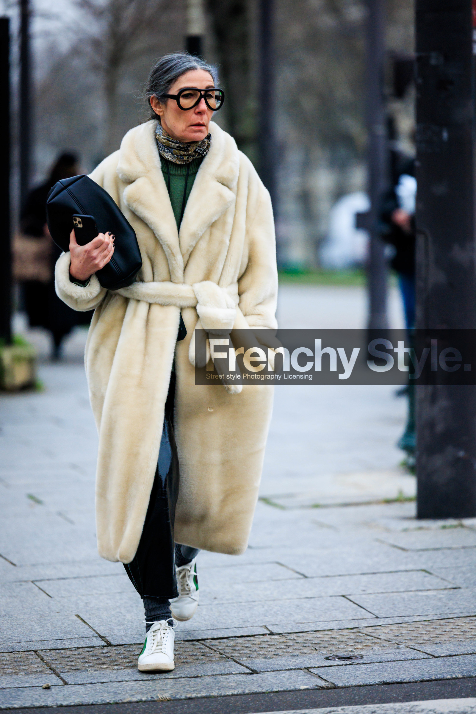 black glasses, furry coat, white coat, black pouch, leather pouch, black nails, black pants, green jumpers, printed scarf, white sneakers, fashion week, frenchystyle, FW, jonathan paciullo, street style, PARIS, PFW, SPRING SUMMER 2022, SS 22, full length, vertical