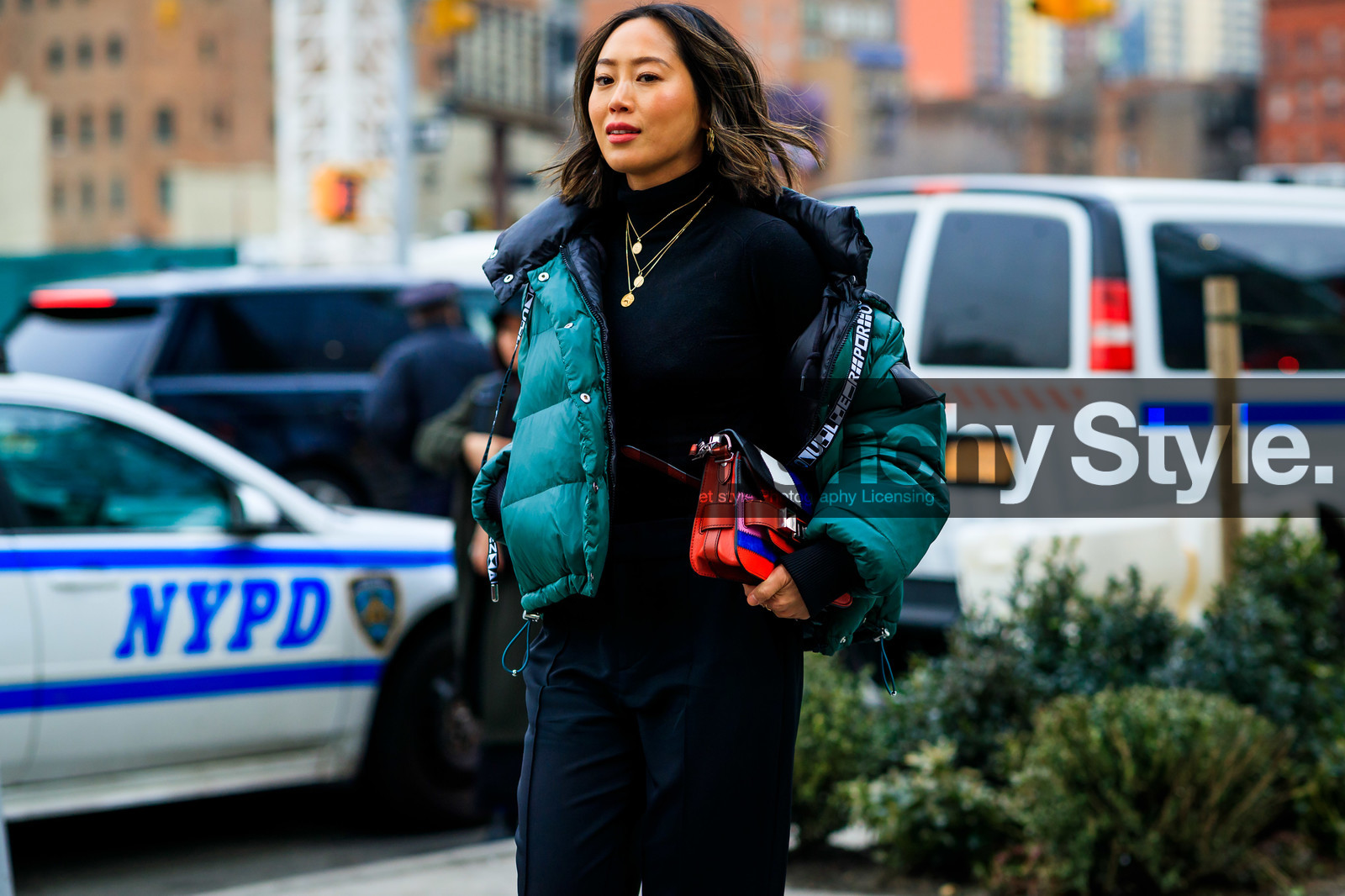 aimee song, black pants, black sweater, down jacket, graphic bag, green jacket, leather bag, multicolor bag, necklace, off the shoulder, printed bag, proenza schouler, red lips, striped bag, trousers, turtleneck sweater, street style, jonathan paciullo, frenchystyle, NYFW, NEW YORK, AUTUMN WINTER 2019-2020, AW 19-20, FALL WINTER 2019-2020, FW 19-20, FW, fashion week, atmosphere details, horizontal, detail