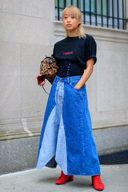 animal print, black t shirt, blue denim, corset, denim skirt, fashion week, frenchystyle, full length, FW, graphic bag, high heels, jonathan paciullo, leather bag, leather shoes, leopard print, Margaret Zhang, NEW YORK, NYFW, printed bag, printed t shirt, red shoes, SPRING SUMMER 2018, SS 18, street style, vertical