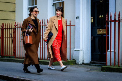 beige coat, black bag, black shoes, brown bag, brown coat, graphic skirt, high heels, leather bag, leather shoes, printed skirt, red skirt, red sweater, sunglasses, white shoes, fashion week, frenchystyle, FW, jonathan paciullo, street style, LFW, LONDON, AUTUMN WINTER 2018-2019, AW 18-19, FALL WINTER 2018-2019, FW 18-19, horizontal, atmosphere details, full length