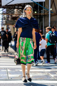 black bag, black shoes, blue top, embroidered bag, fashion week, frenchystyle, full length, FW, graphic bag, green shorts, gucci, high heels, jonathan paciullo, leather bag, leather shoes, NEW YORK, NYFW, pompons, printed bag, printed shorts, Samantha Angelo, SPRING SUMMER 2018, SS 18, street style, studs, vertical