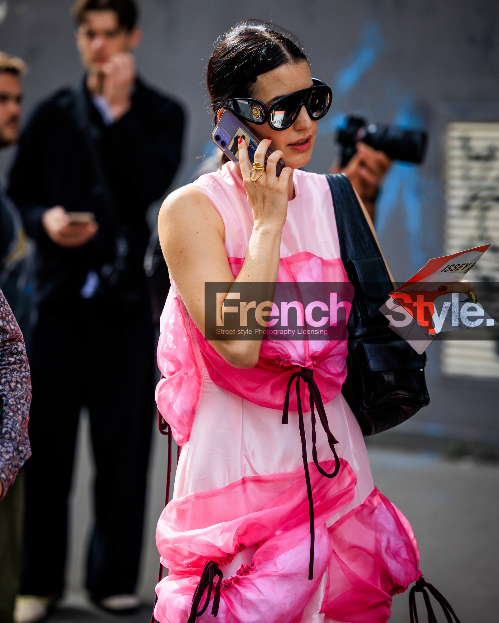 PARIS, PFW, fashion week, frenchystyle, FW, jonathan paciullo, street style, SPRING SUMMER 2024, SS 24, vertical, atmosphere details, detail