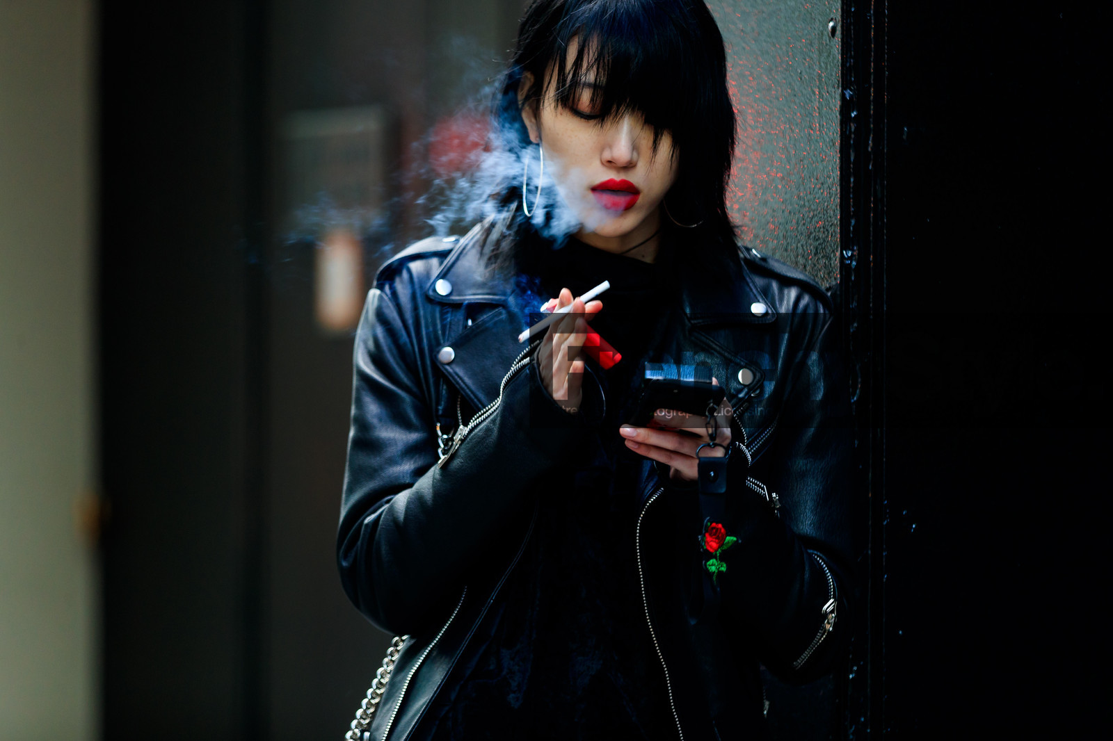 black dress, black jacket, black perfecto, leather jacket, leather perfecto, red lips, velvet, street style, jonathan paciullo, FW, frenchystyle, fashion week, NYFW, NEW YORK, AUTUMN WINTER 2018-2019, AW 18-19, FALL WINTER 2018-2019, FW 18-19, atmosphere details, horizontal, detail, model, sora choi