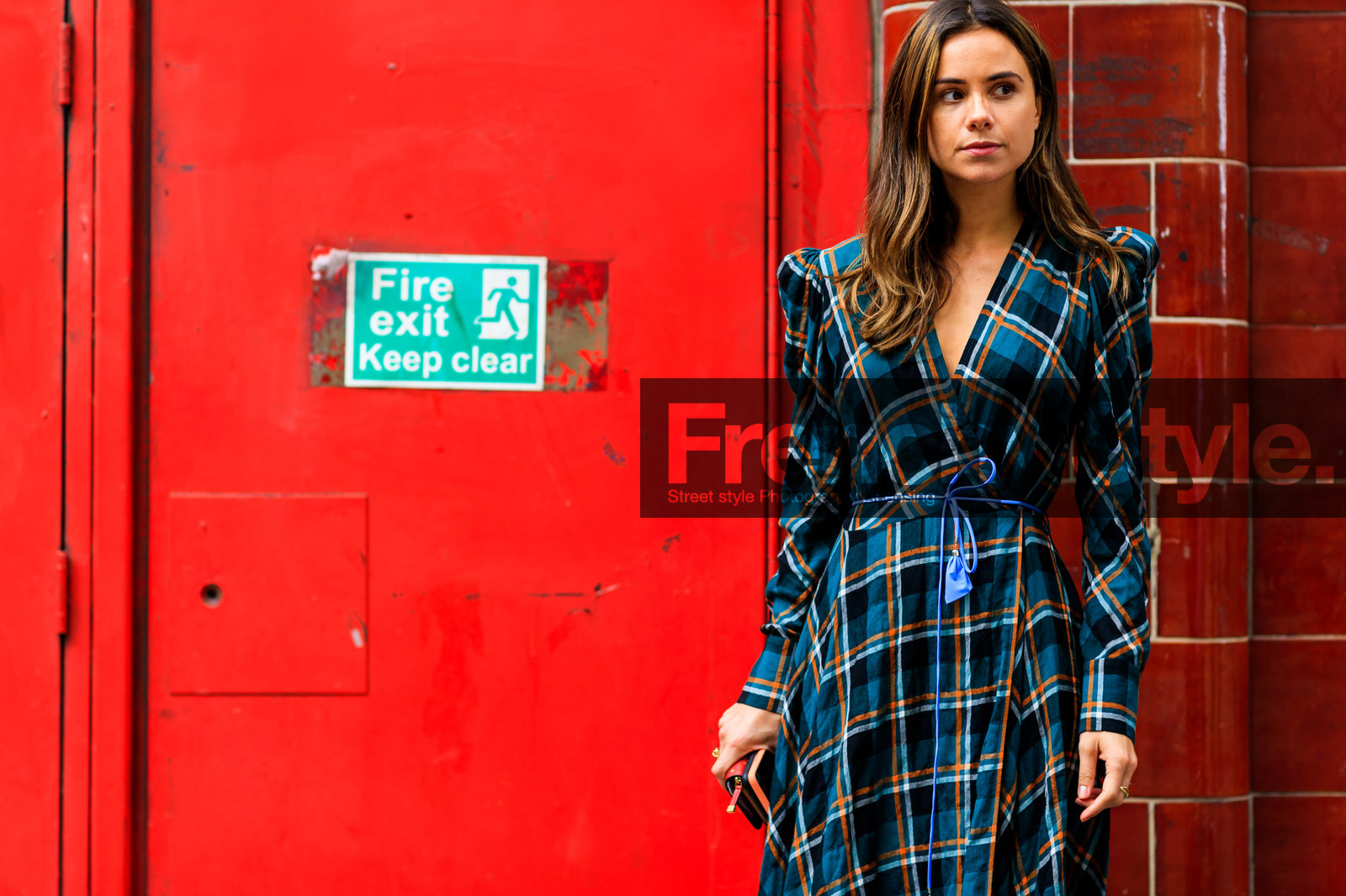 blue dress, checked, florrie thomas, graphic dress, plaid, printed dress, tartan, fashion week, frenchystyle, FW, jonathan paciullo, street style, LFW, LONDON, SPRING SUMMER 2019, SS 19, atmosphere details, horizontal, detail