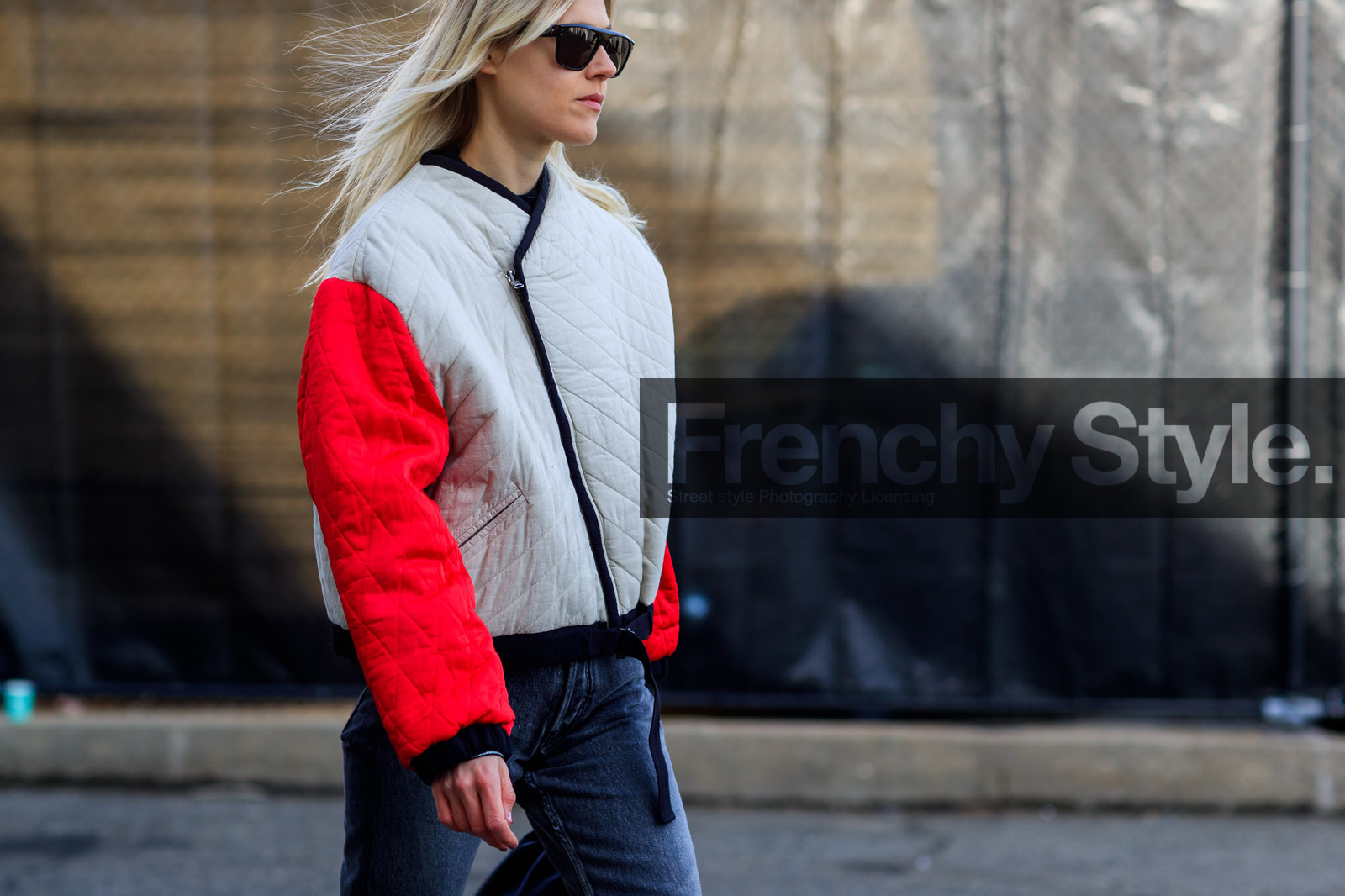 black denim, denim pants, graphic jacket, jeans, printed jacket, red, sunglasses, trousers, white, white jacket, street style, jonathan paciullo, FW, frenchystyle, fashion week, NYFW, NEW YORK, AUTUMN WINTER 2018-2019, AW 18-19, FALL WINTER 2018-2019, FW 18-19, atmosphere details, horizontal, detail, linda tol