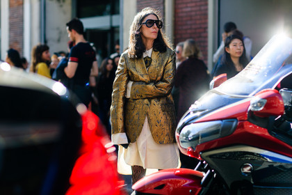 atmosphere details, beige dress, blazer, bronze, detail, fashion week, frenchystyle, FW, golden jacket, horizontal, jonathan paciullo, PARIS, PFW, SPRING SUMMER 2017, SS 17, street style, sunglasses, Véronique Tristram
