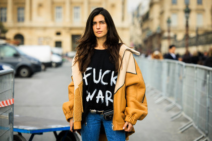 printe tshirt, fuck war, bomber jacket, leather jacket, mustard jacket, dual toned jacket, denim, skinny jeans, chiara totire, fashion week, frenchystyle, FW, jonathan paciullo, street style, AUTUMN WINTER 2022-2023, FALL WINTER 2022_2023, FW 22-23, PFW, PARIS, horizontal, atmosphere details, detail