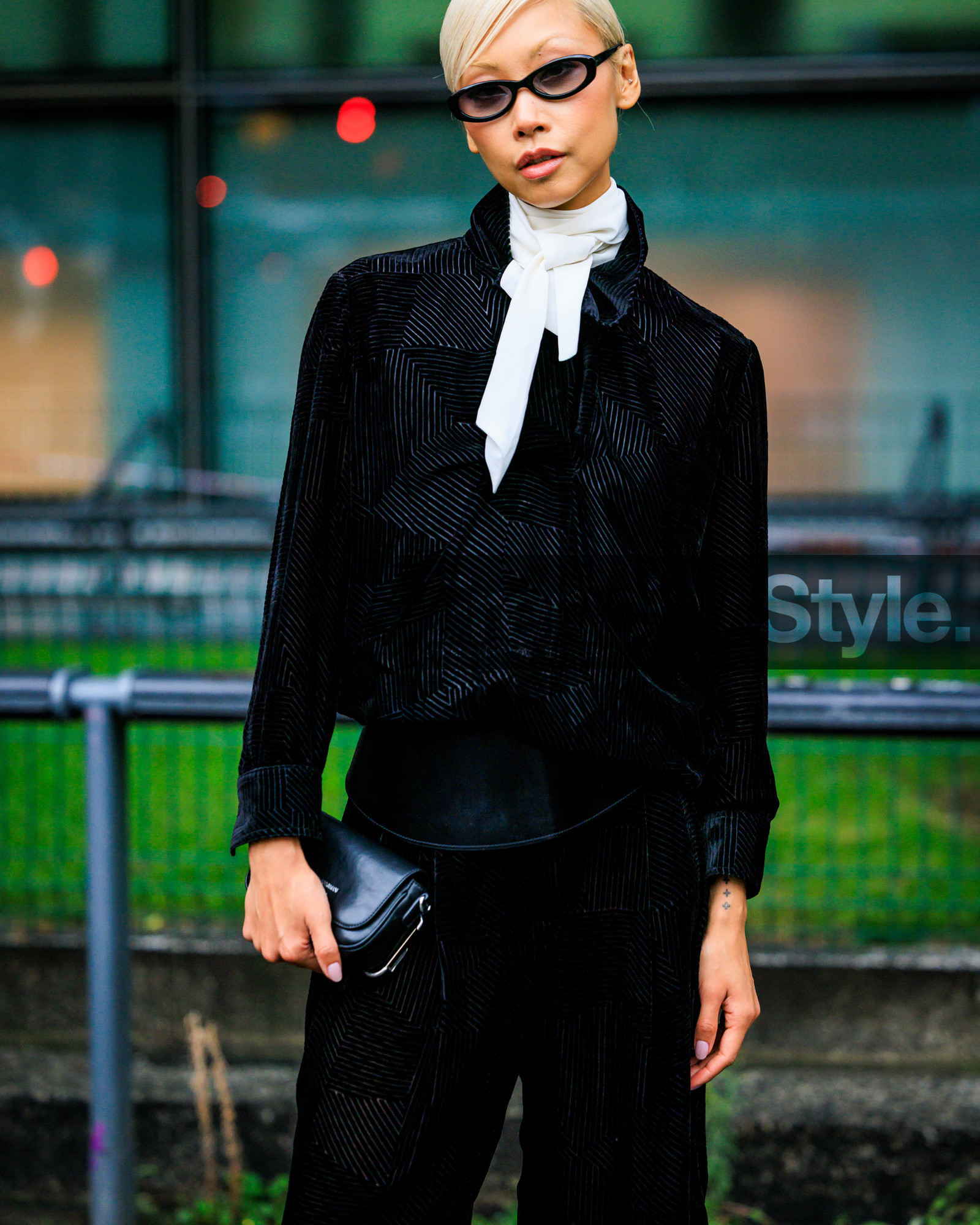 street style, jonathan paciullo, FW, fashion week, frenchystyle, MFW, MILAN, SPRING SUMMER 2024, SS 24, vertical, atmosphere details, detail