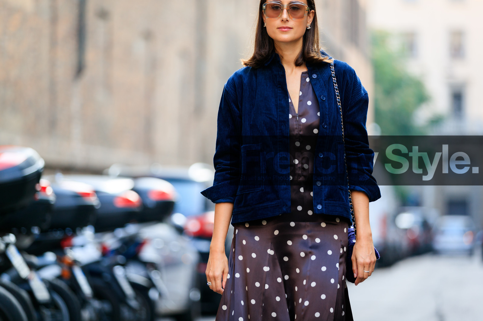 blue jacket, brown dress, chanel handbag, corduroy, graphic dress, julia haghjoo, leather bag, polka dot, printed dress, purple bag, sunglasses, fashion week, frenchystyle, FW, jonathan paciullo, street style, MFW, MILAN, SPRING SUMMER 2019, SS 19, atmosphere details, horizontal, detail