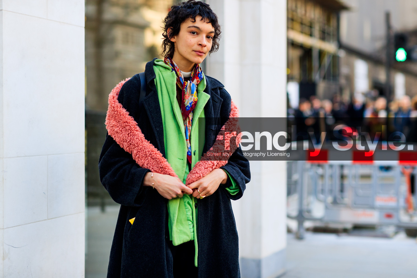 black coat, fur scarf, green jacket, pink scarf, printed scarf, fashion week, frenchystyle, FW, jonathan paciullo, street style, LFW, LONDON, AUTUMN WINTER 2018-2019, AW 18-19, FALL WINTER 2018-2019, FW 18-19, horizontal, atmosphere details, detail, model