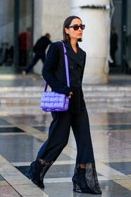 geraldine boublil, lilac leather bag, shoulder bag, plaited bag, plaited leather bag, bottega veneta bag, black pants, black leather boots, flare pants, fishnet pants, black jacket, knit jacket, knitwear, fishnet jacket, fashion week, frenchystyle, FW, jonathan paciullo, street style, PFW, PARIS, vertical, full length