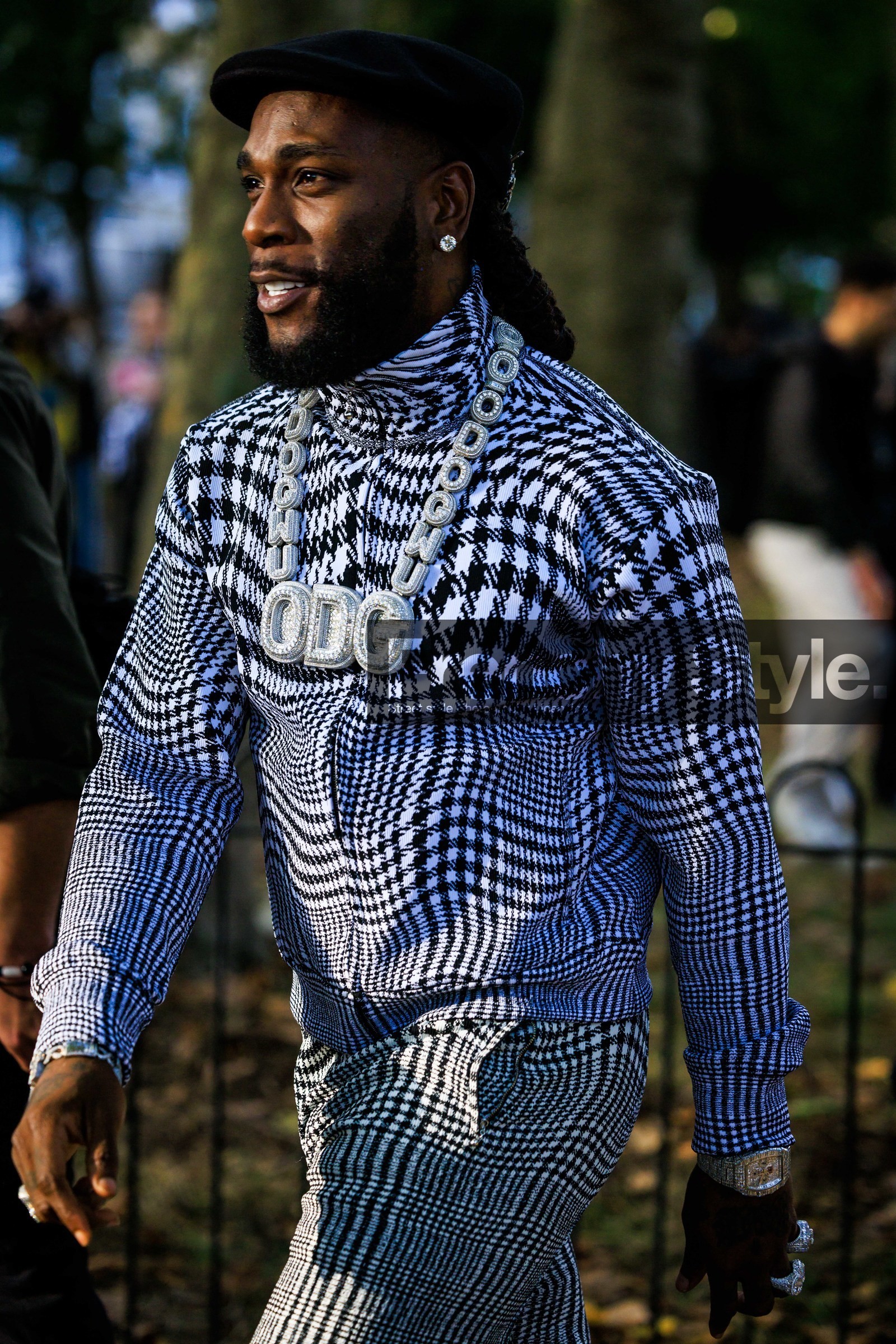 fashion week, frenchystyle, FW, jonathan paciullo, street style, LFW, LONDON, atmosphere details, detail, SPRING SUMMER 2024, SS 24