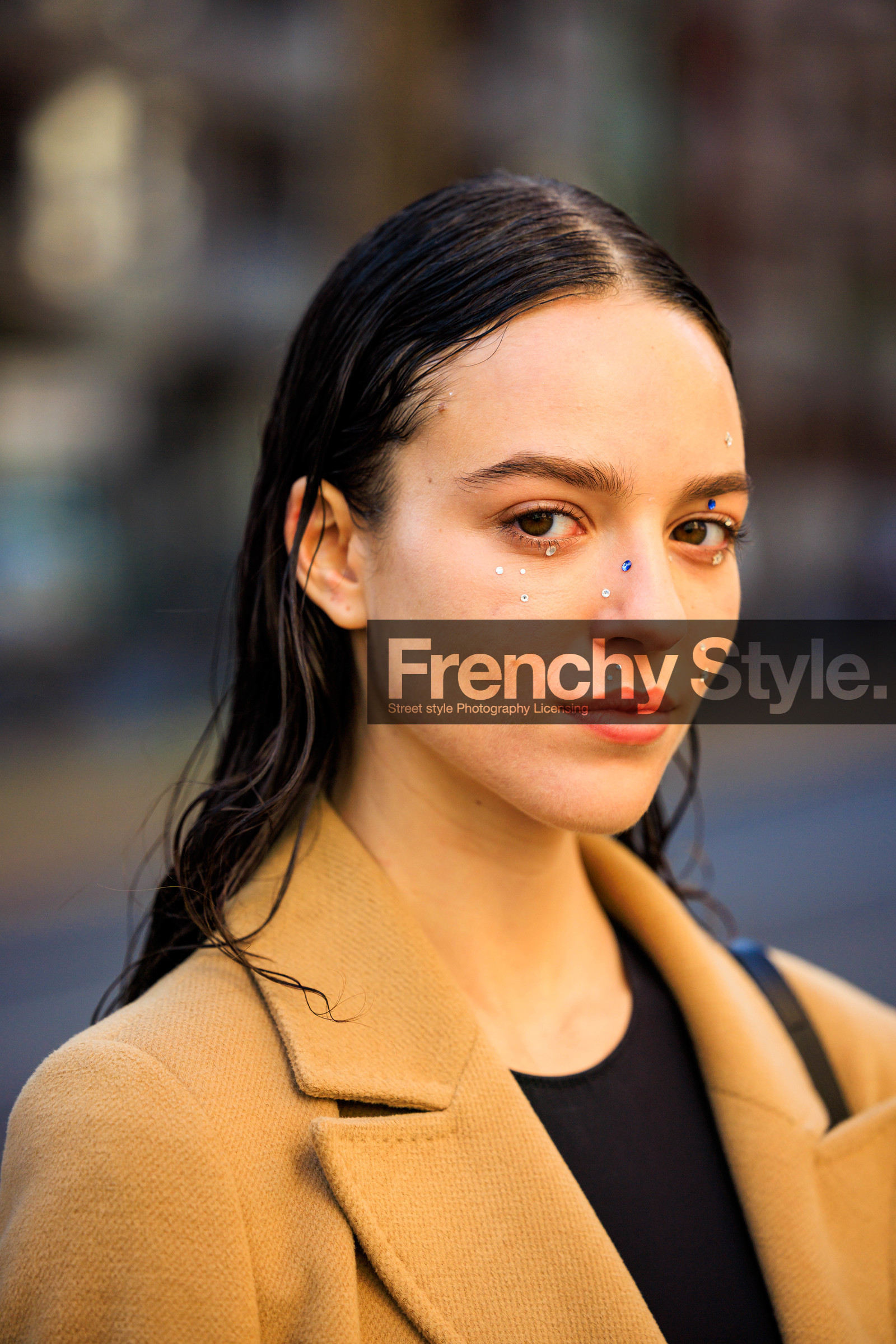 washed make up look: face studs, eyes make up, close up, model, fashion week, frenchystyle, FW, jonathan paciullo, street style, vertical, atmosphere details, detail