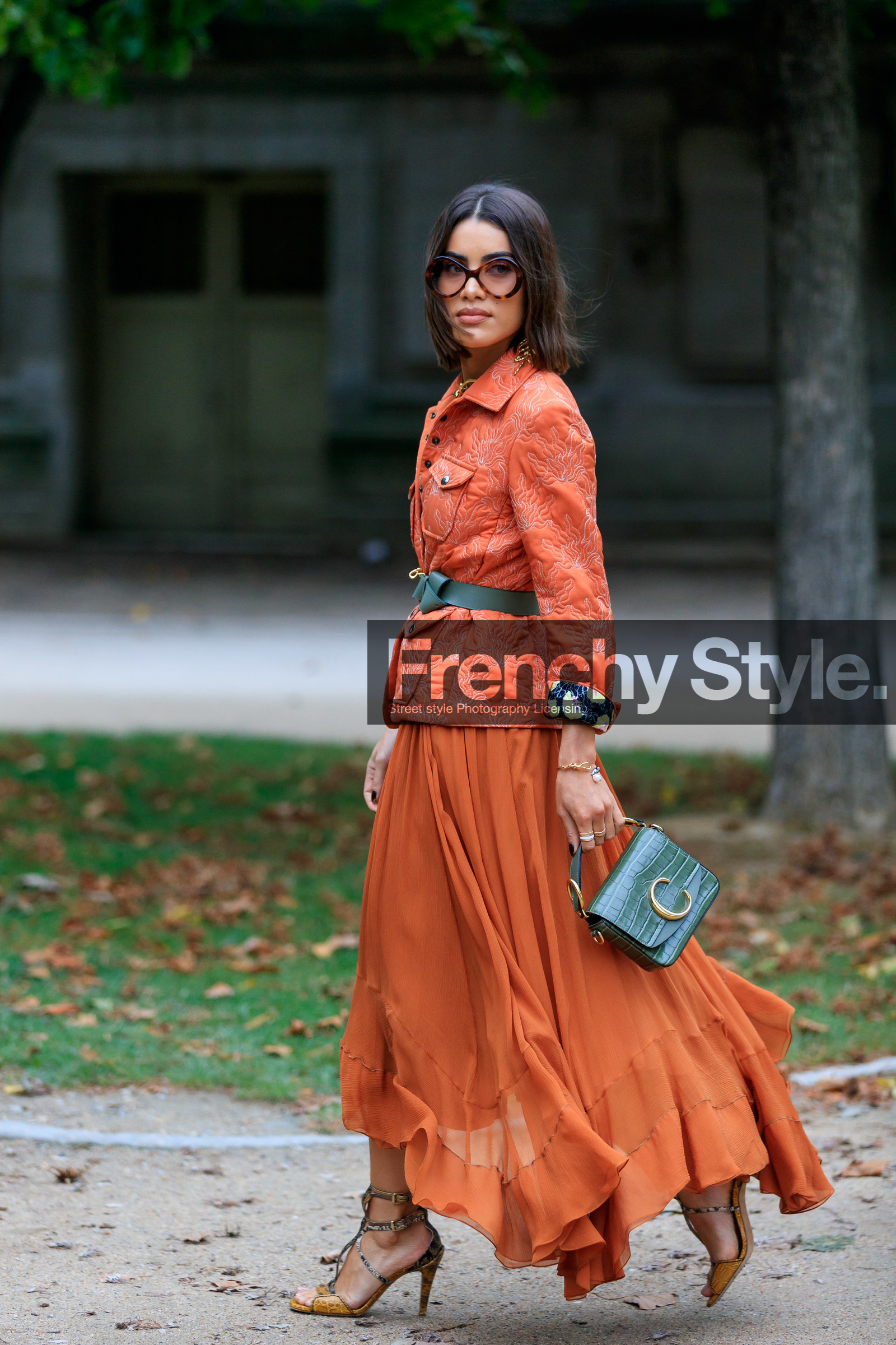 camila coelho, orange skirt, orange jacket, orange total look, floral embroidered jacket, silk skirt, long skirt, belted jacket, kaki leather bag, kaki leather belt, chloe bag, chloe skirt, chloe look, chloe jacket, scale sunglasses, smoked sunglasses, big sunglasses, hand bag, animal skin bag, animal skin sandals, yellow leather sandals, multi straps sandals, high heels sandals, fashion week, frenchystyle, FW, jonathan paciullo, street style, SPRING SUMMER 2020, SS 20, PFW, PARIS, vertical, full length