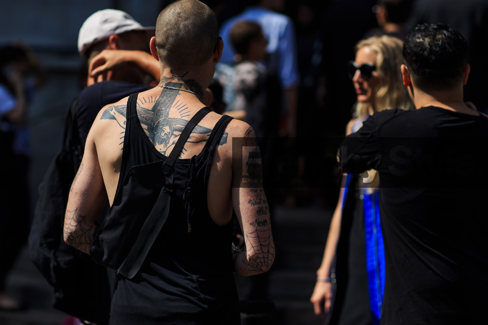 atmosphere details, black bag, black tank top, detail, fashion week, frenchystyle, FW, horizontal, jonathan paciullo, MENSWEAR, PARIS, PFW, shaved head, SPRING SUMMER 2017, SS 17, street style, tattoos