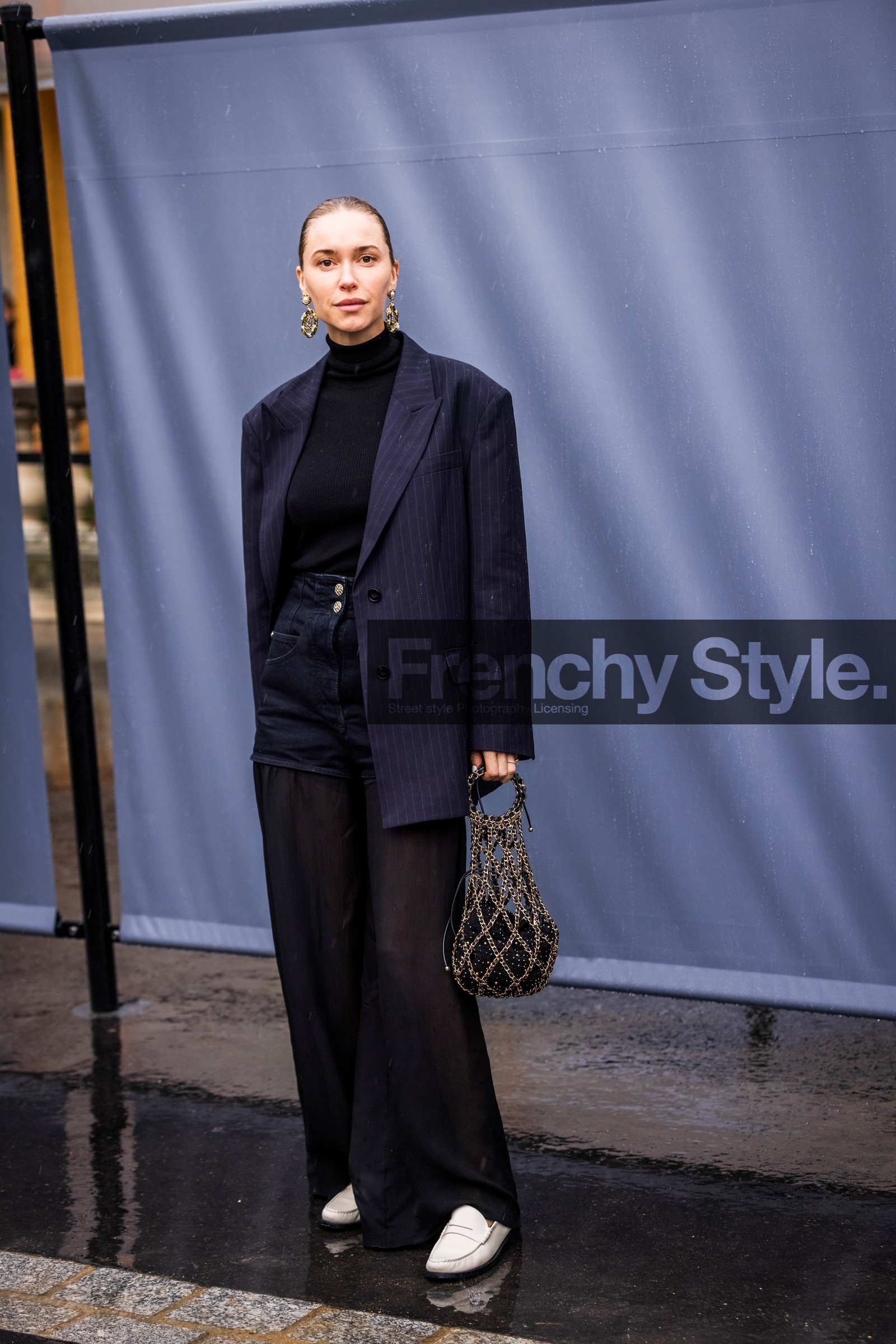 bag, black pants, black turtleneck, blazer, chanel bag, denim short, earrings, fishnet bag, flare pants, gold earrings, large pants, loafers, mocassins, navy blazer, oversize pants, pants, Pernille Teisbaek, short, striped blazer, stripes, transparent, turtleneck, white loafers, white mocassins, fashion week, frenchystyle, FW, jonathan paciullo, street style, PFW, PARIS, SPRING SUMMER 2022, SS 22, vertical, full length