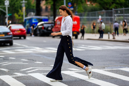 atmosphere details, black pants, fashion week, frenchystyle, full length, FW, gucci, horizontal, jonathan paciullo, leather shoes, model, NEW YORK, NYFW, SPRING SUMMER 2018, SS 18, street style, trousers, white shirt, white sneakers