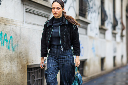 atmosphere details, AUTUMN WINTER 2016-2017, AW 16-17, black jacket, detail, FALL WINTER 2016-2017, fashion week, frenchystyle, FW, FW 16-17, graphic pants, green bag, horizontal, jonathan paciullo, leather bag, LFW, LONDON, MENSWEAR, street style, striped pants, stripes, studs, suede jacket