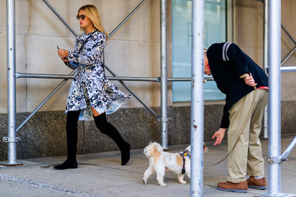 atmosphere details, black shoes, fashion week, frenchystyle, full length, FW, grey dress, high boots, horizontal, jonathan paciullo, leather shoes, NEW YORK, NYFW, printed dress, SPRING SUMMER 2018, SS 18, street style