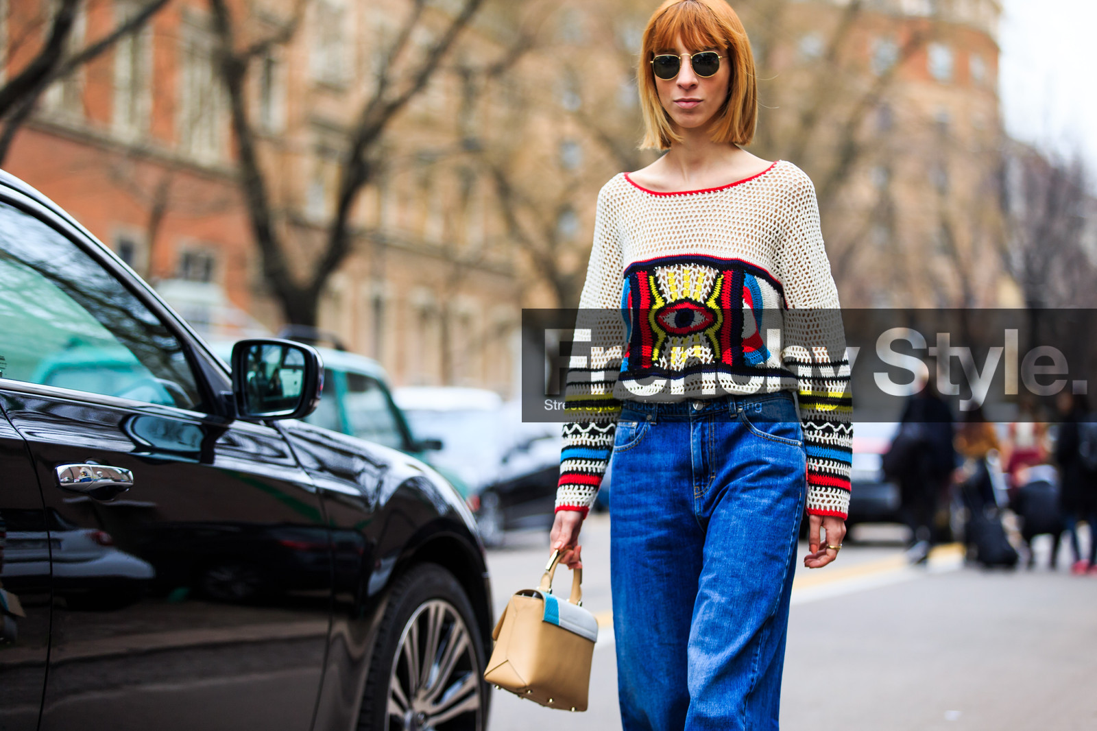 atmosphere details, AUTUMN WINTER 2016-2017, AW 16-17, beige, beige bag, blue, blue denim, denim pants, detail, embroidered sweater, FALL WINTER 2016-2017, fashion week, frenchystyle, FW, FW 16-17, horizontal, jeans, jonathan paciullo, leather bag, LFW, LONDON, MENSWEAR, ray ban, street style, sunglasses, trousers, turquoise, white, white sweater, wide pants