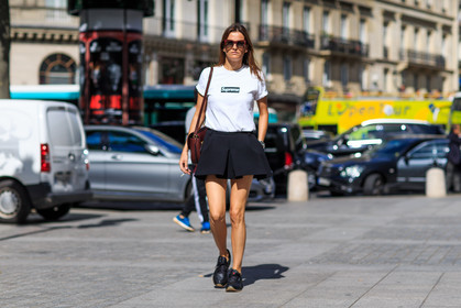 atmosphere details, black shorts, black skirt, black sneakers, céline, fashion week, frenchystyle, full length, FW, horizontal, jonathan paciullo, leather sneakers, MENSWEAR, PARIS, PFW, SPRING SUMMER 2017, SS 17, street style, sunglasses, supreme, white t shirt