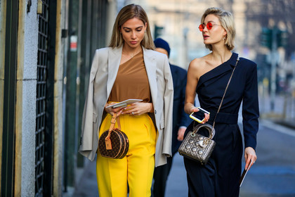 asymetric, blazer, blue jumpsuit, blue top, brown bag, brown top, christian dior, graphic bag, grey bag, grey jacket, leather bag, louis vuitton, monogram, navy pants, one shoulder, over the shoulder, printed bag, silver bag, sunglasses, trousers, yellow pants, fashion week, frenchystyle, FW, jonathan paciullo, street style, MFW, MILAN, AUTUMN WINTER 2019-2020, AW 19-20, FALL WINTER 2019-2020, FW 19-20, atmosphere details, detail, horizontal