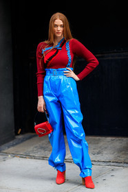 blue pants, fashion week, frenchystyle, full length, FW, high heels, jonathan paciullo, leather bag, leather pants, leather shoes, NEW YORK, NYFW, printed sweater, red bag, red shoes, red sweater, SPRING SUMMER 2018, SS 18, street style, trousers, vertical