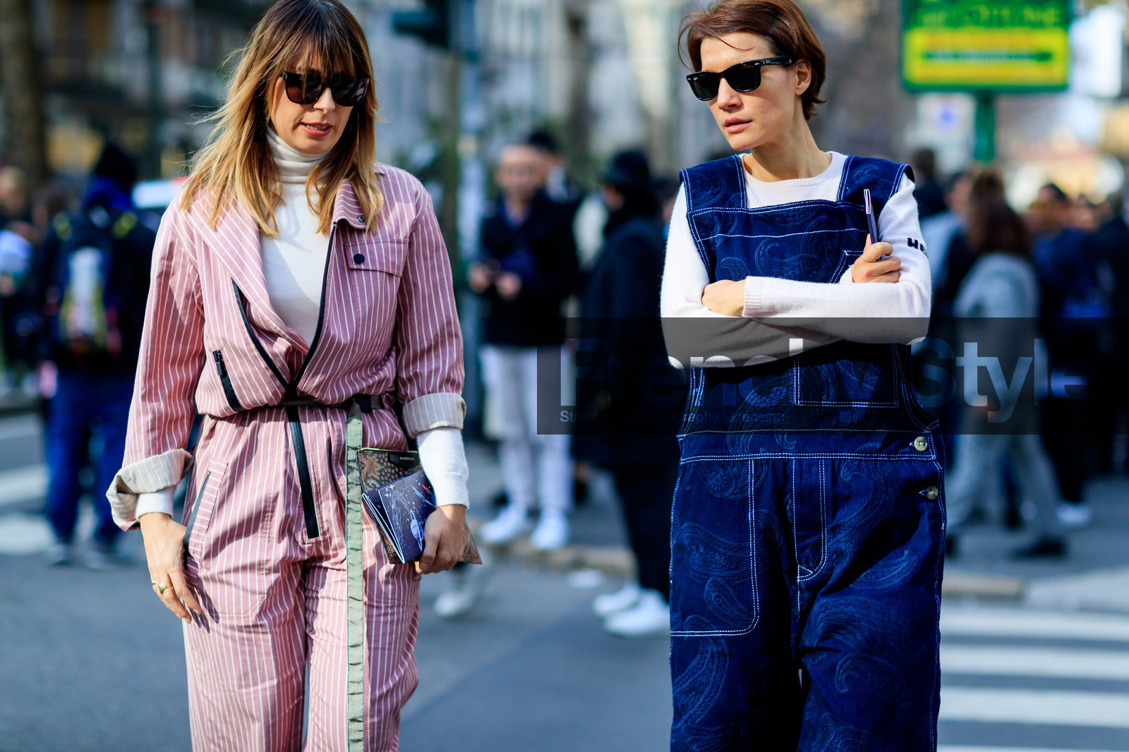 atmosphere details, AUTUMN WINTER 2017-2018, AW 17-18, blue denim, denim overall, detail, FALL WINTER 2017-2018, fashion week, frenchystyle, FW, FW 17-18, geometric, graphic jumpsuit, green belt, horizontal, jeans, jonathan paciullo, MFW, MILAN, pink jumpsuit, printed jumpsuit, ray ban, red jumpsuit, street style, striped jumpsuit, stripes, sunglasses, trousers, turtleneck sweater, white sweater, zip