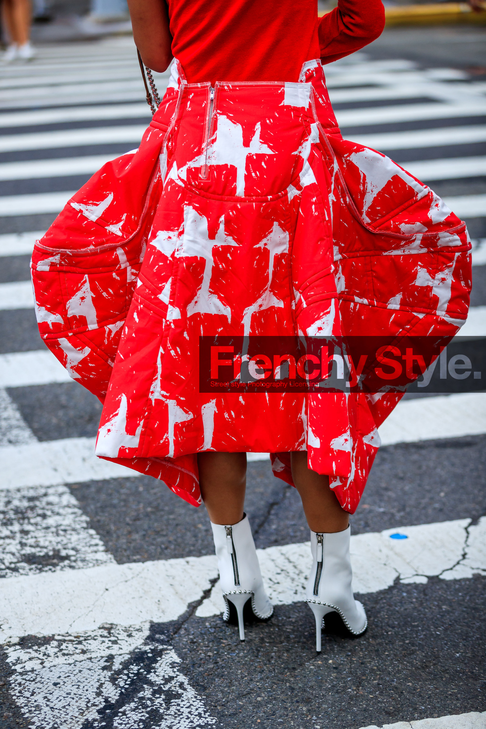 atmosphere details, back detail, detail, fashion week, frenchystyle, FW, high heels, jonathan paciullo, leather shoes, NEW YORK, NYFW, printed skirt, red skirt, SPRING SUMMER 2018, SS 18, street style, vertical, white boots