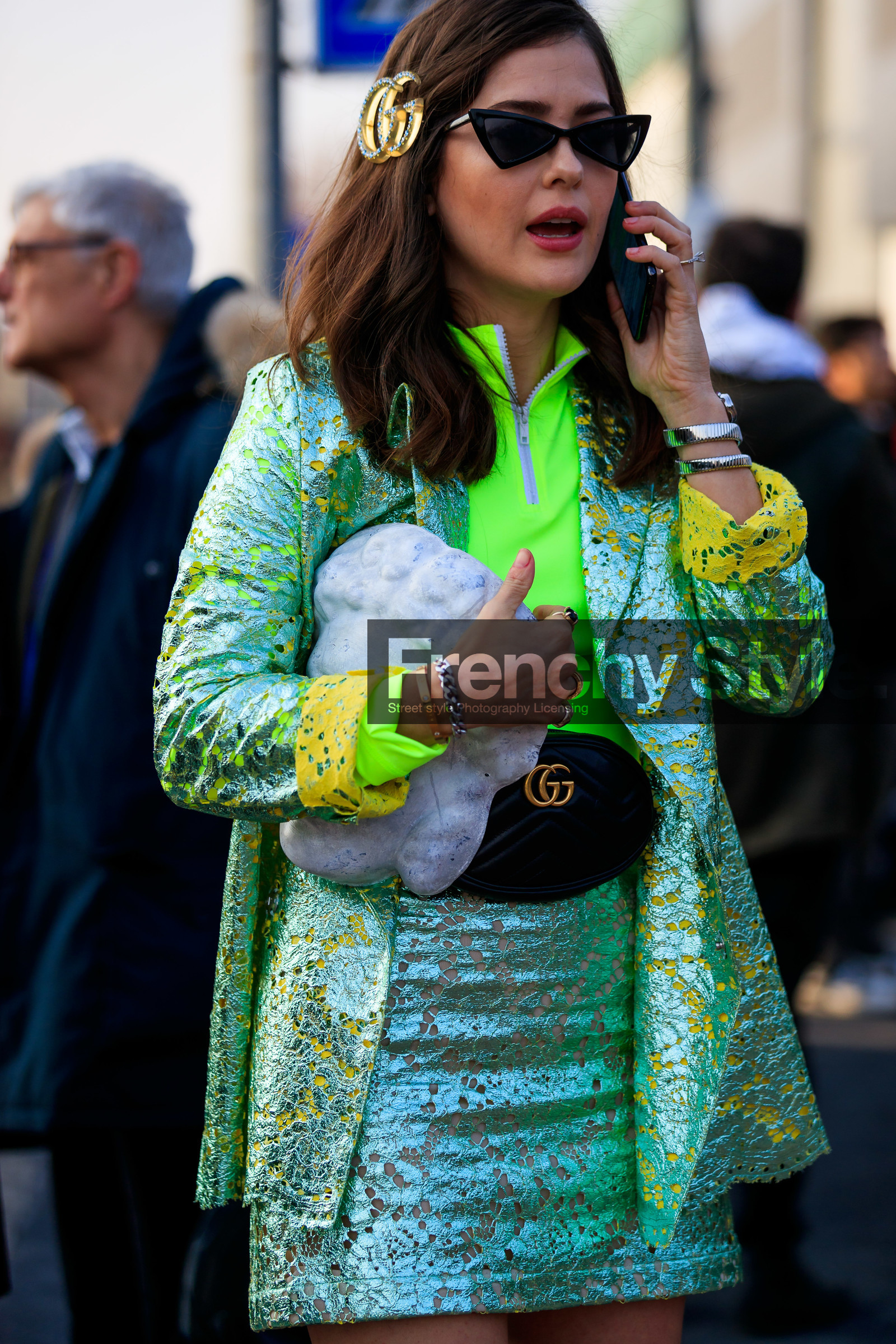 black bag, blazer, bulgari, fanny pack, green jacket, green skirt, green sweater, gucci, hair clip, leather bag, neon, shiny jacket, shiny skirt, sunglasses, watch, fashion week, frenchystyle, FW, jonathan paciullo, street style, MFW, MILAN, AUTUMN WINTER 2019-2020, AW 19-20, FALL WINTER 2019-2020, FW 19-20, vertical, atmosphere details, detail
