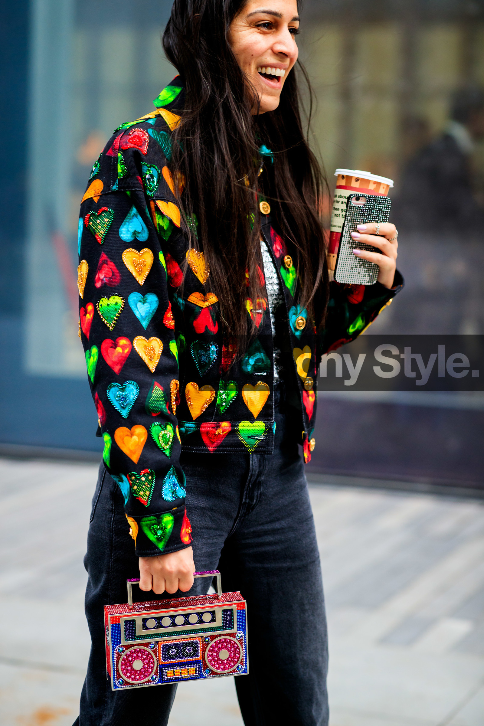 black coat, strassed clutch, multicolor coat, yellow coat, red coat, green coat, multicolor clutch, denim jacket, embroidered jacket, heart printed jacket, fashion week, frenchystyle, FW, jonathan paciullo, street style, NYFW, NEW YORK, AUTUMN WINTER 2020-2021, FALL WINTER 2020-2021, FW 20-21, vertical, detail, atmosphere details
