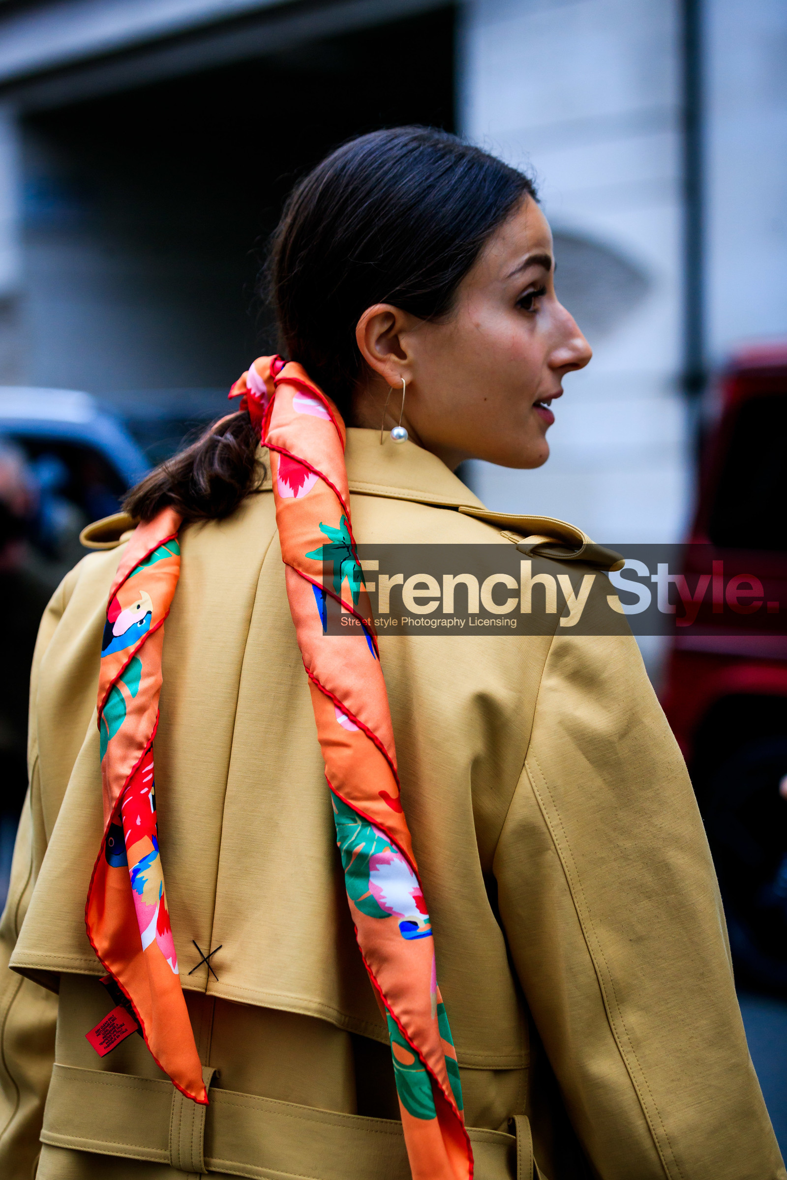 beige coat, earrings, julia haghjoo, orange scarf, street style, jonathan paciullo, FW, frenchystyle, fashion week, LFW, LONDON, AUTUMN WINTER 2019-2020, AW 19-20, FW 19-20, FALL WINTER 2019-2020, vertical, atmosphere details, detail