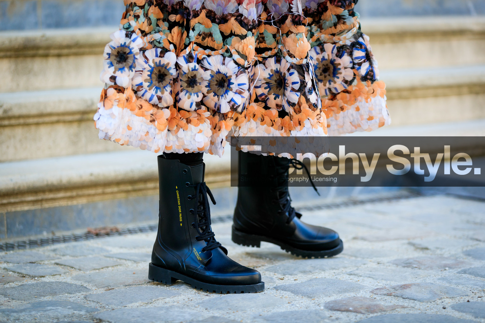 black shoes, christian dior, embroidered skirt, embroideries, floral, flowers, graphic skirt, leather shoes, multicolor skirt, printed skirt, rain boots, fashion week, frenchystyle, FW, jonathan paciullo, street style, PFW, PARIS, AUTUMN WINTER 2019-2020, AW 19-20, FALL WINTER 2019-2020, FW 19-20, horizontal, atmosphere details, detail